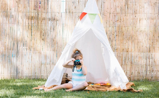 Aventuri in aer liber cu cortul teepee si fotoliul beanbag