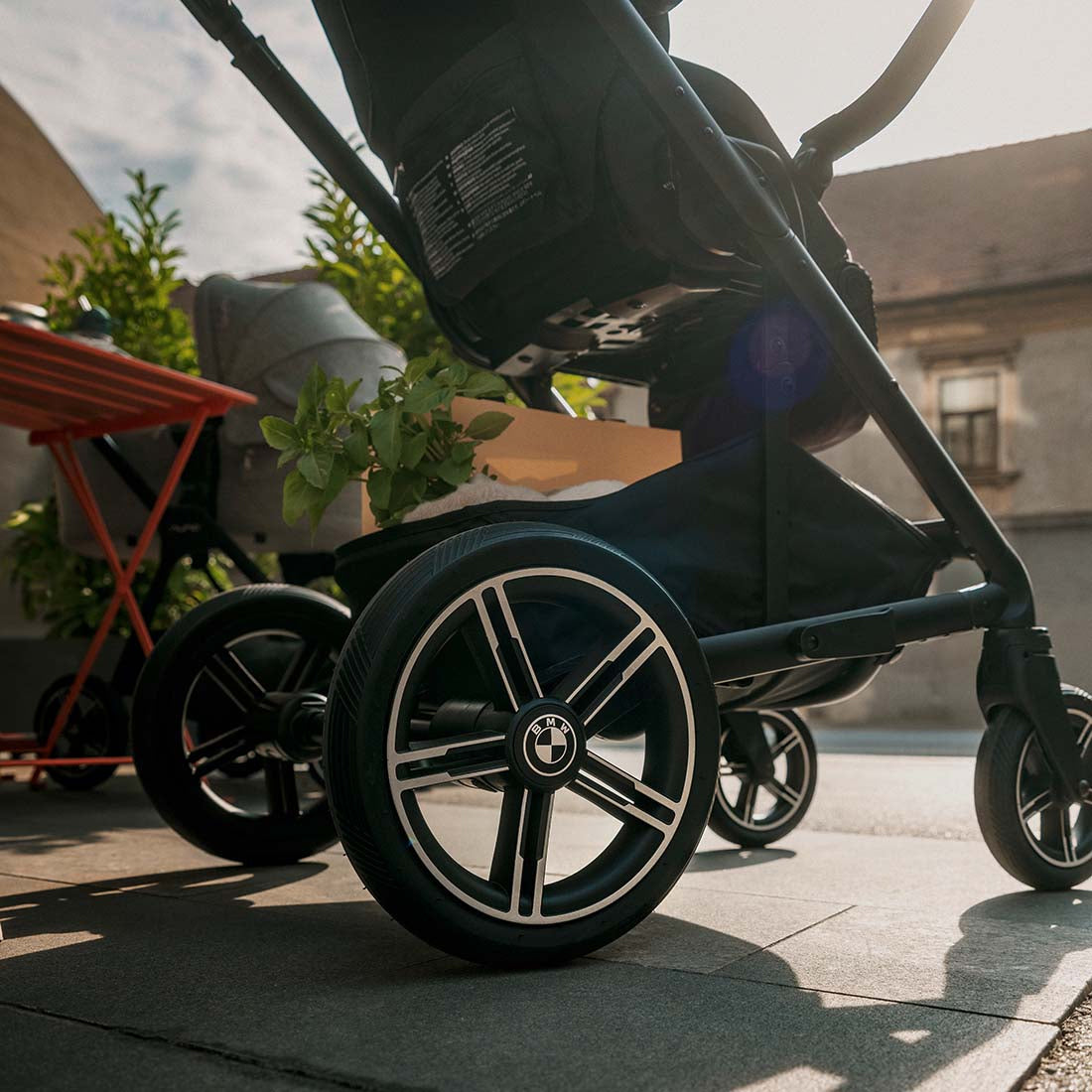 Carucior Nuna x BMW, MIXX next, negru Element