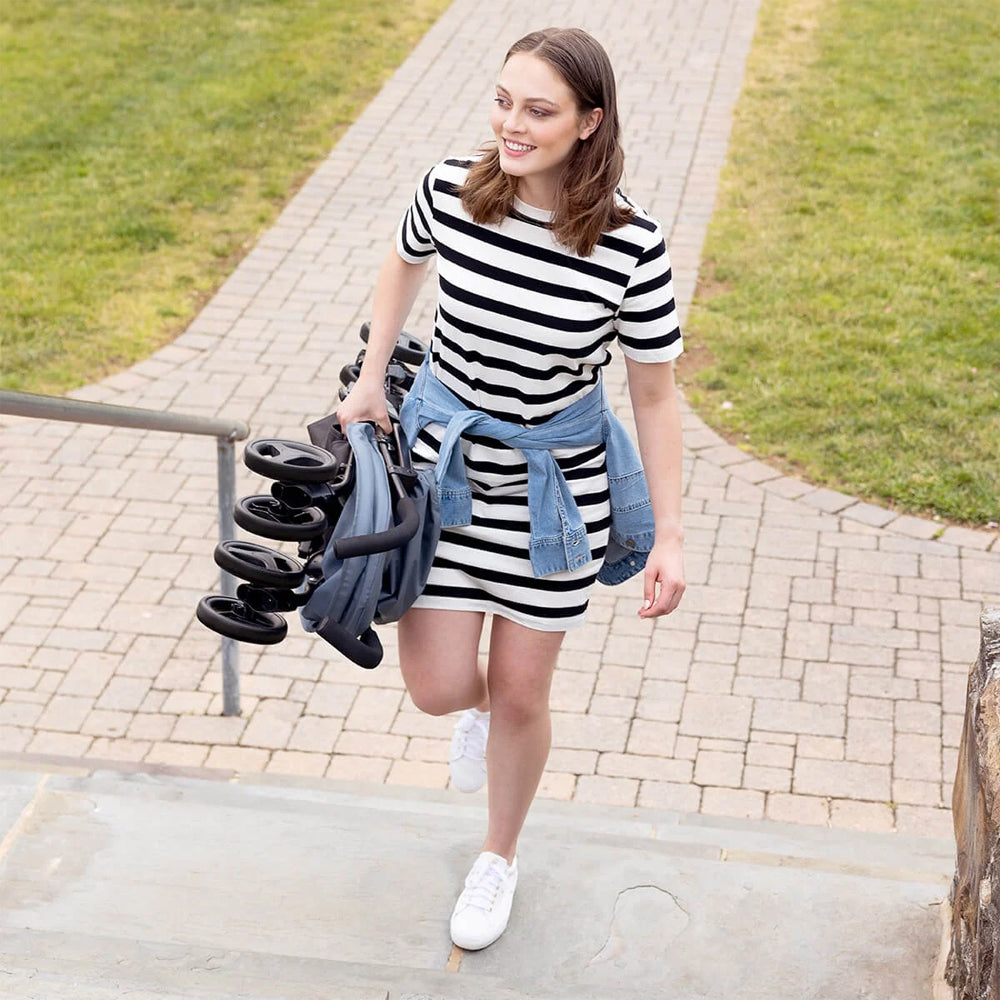 Carucior sport pentru copii, Graco EZLite Midnight