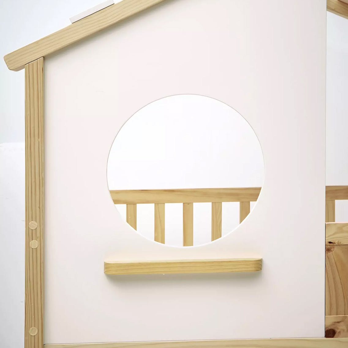 Pat etajat tip căsuța, Daira