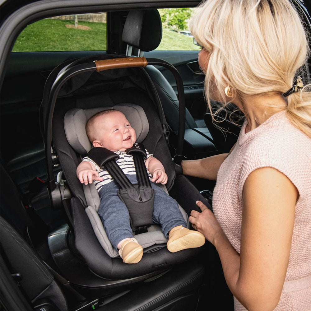 Scoică auto i-Size Nuna ARRA Next Hazelwood, 40-85 cm, testată ADAC