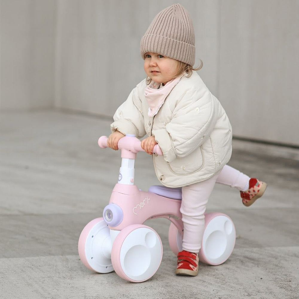 Bicicleta cu lumini, sunet si difuzor de balonase, Momi Tobis