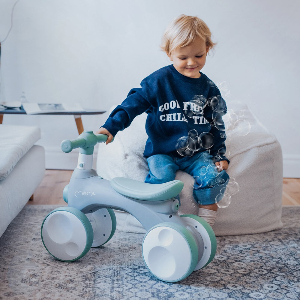 Bicicleta cu lumini, sunet si difuzor de balonase, Momi Tobis