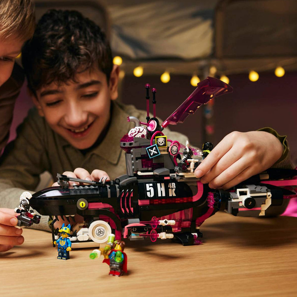 LEGO® DREAMZzz -Submarin-rechin de cosmar
