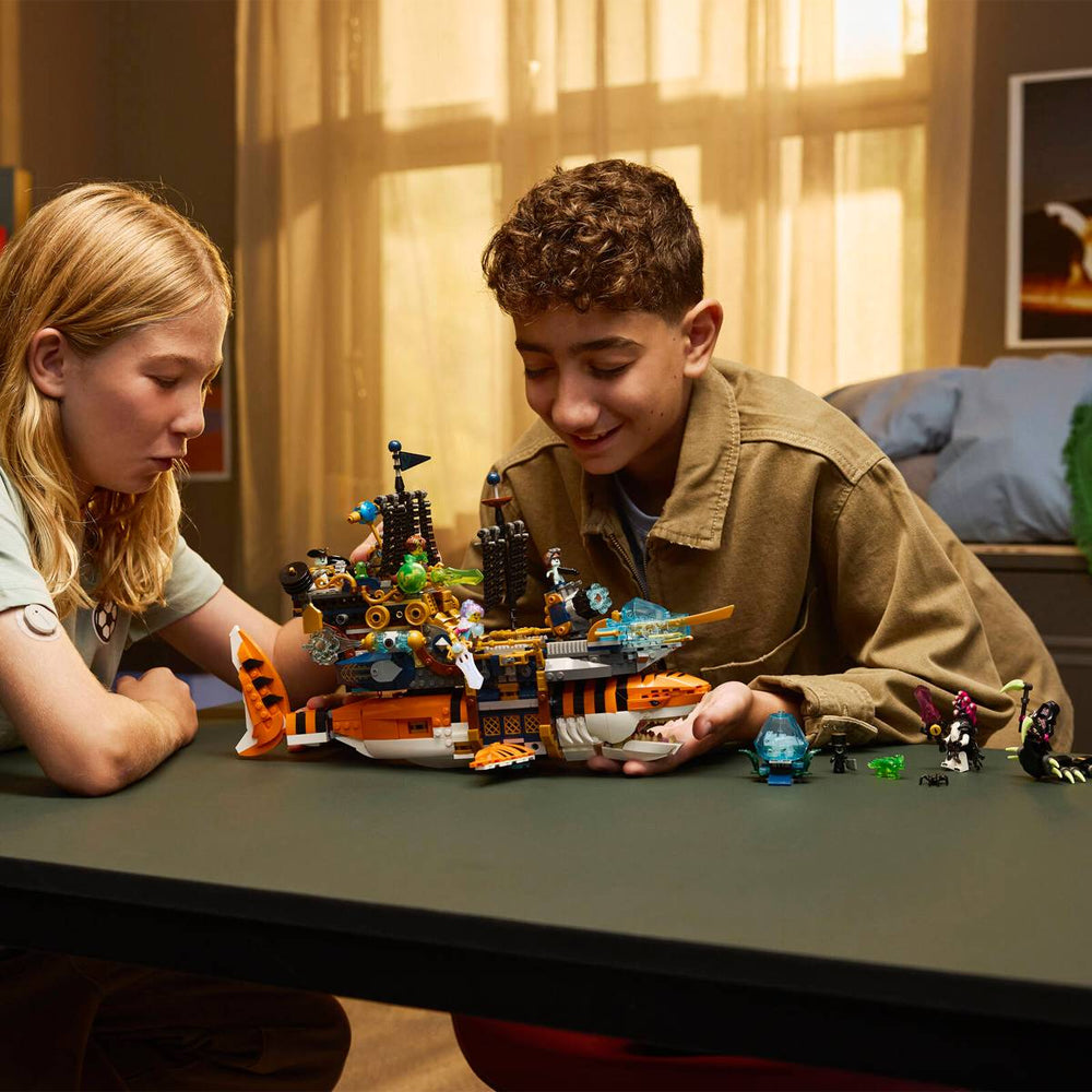 LEGO® DREAMZzz - Tancul tigru-rechin