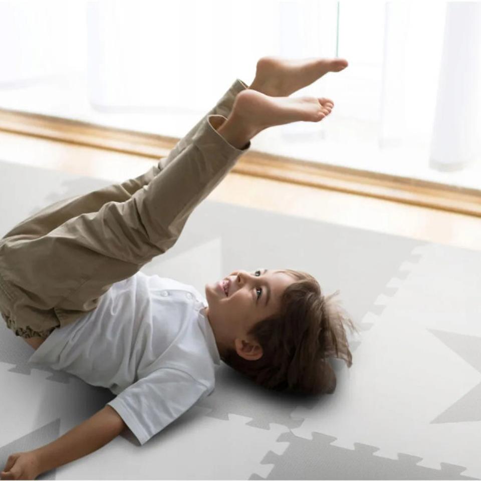 Covoras puzzle din spuma pentru copii, Ricokids, 180x180cm, 9 piese, Star Grey - 3052